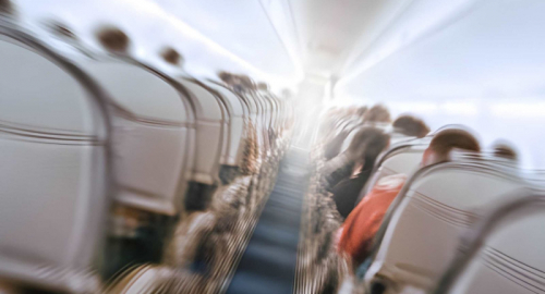 Boeing 787 Lufthansa, cede il carrello anteriore a Francoforte: diversi feriti prima del volo per Los Angeles